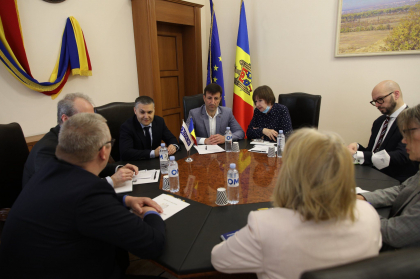 Dotarea cu scanere mobile si extinderea sistemului de monitorizare video la nivel national - dicutata de catre secretarul general al MAI, seful IGP si delegatia Secretariatului General OSCE - FOTO