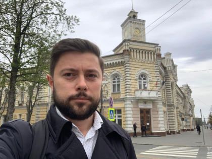 Victor Chironda, dupa decizia lui Ion Ceban de a majora pretul la transportul public: „Cat mai multi bani mulsi de la oamenii simpli ca sa isi poata umple buzunarele” Victor Chironda, dupa decizia lui Ion Ceban de a majora pretul la transportul public: „Cat mai multi bani mulsi de la oamenii simpli ca sa isi poata umple buzunarele”