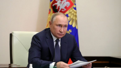 Putin sustine din nou ca sanctiunile au afectat mai mult Occidentul, dar recunoaste ca rusii au tot mai putini bani Putin sustine din nou ca sanctiunile au afectat mai mult Occidentul, dar recunoaste ca rusii au tot mai putini bani