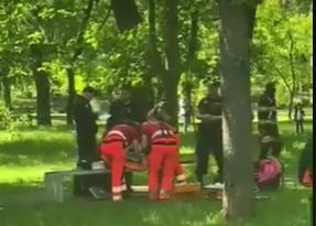 Primarul capitalei cere suspendarea din functie a directorului „Spatii Verzi”, dupa moartea copilului de doi ani Primarul capitalei cere suspendarea din functie a directorului „Spatii Verzi”, dupa moartea copilului de doi ani