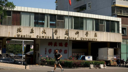 Sute de studenti de la Universitatea din Beijing au protestat impotriva restrictiilor anti-Covid

