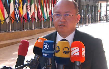 Ministrul Afacerilor Externe al Romaniei, la Bruxelles: „Locul Republicii Moldova este in cadrul Uniunii Europene” - VIDEO Ministrul Afacerilor Externe al Romaniei, la Bruxelles: „Locul Republicii Moldova este in cadrul Uniunii Europene” - VIDEO