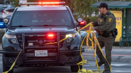 Un mort si patru raniti grav dupa un atac armat intr-o biserica din California. Oamenii l-au prins pe atacator si l-au legat