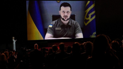 Zelenski, discurs la Festivalul de Film de la Cannes: „Avem nevoie de un nou Chaplin care sa demonstreze ca cinemaul nu este mut" - VIDEO Zelenski, discurs la Festivalul de Film de la Cannes: „Avem nevoie de un nou Chaplin care sa demonstreze ca cinemaul nu este mut" - VIDEO