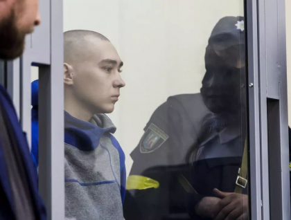 Ucraina incepe primul proces pentru crime de razboi al unui soldat rus. Ce pedeapsa risca, dupa ce a impuscat un civil in cap Ucraina incepe primul proces pentru crime de razboi al unui soldat rus. Ce pedeapsa risca, dupa ce a impuscat un civil in cap