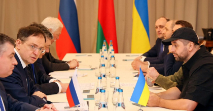 Rusia isi confirma disponibilitatea de a relua negocierile cu Ucraina Rusia isi confirma disponibilitatea de a relua negocierile cu Ucraina