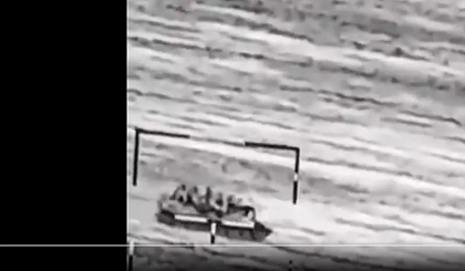  Deja-vu: Un alt blindat cu soldati rusi deasupra, lovit in plin de o racheta ghidata a ucrainenilor - VIDEO