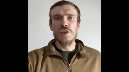 Comandantul batalionului Azov si-a sunat sotia din captivitate: „A fost un apel scurt. Mi-a spus ca este OK” Comandantul batalionului Azov si-a sunat sotia din captivitate: „A fost un apel scurt. Mi-a spus ca este OK”