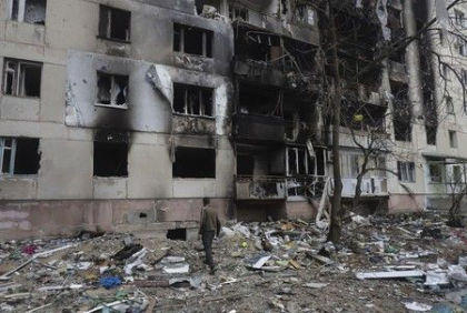 Lupte in estul Ucrainei: Guvernatorii din Lugansk si Donetk anunta uciderea mai multor civili in ultimele 24 de ore Lupte in estul Ucrainei: Guvernatorii din Lugansk si Donetk anunta uciderea mai multor civili in ultimele 24 de ore