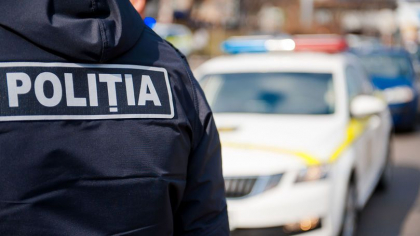 Doi fosti politisti - plasati in arest preventiv pentru 30 de zile, dupa ce ar fi cerut si primit bani de la o persoana pentru a nu documenta cazul unui furt