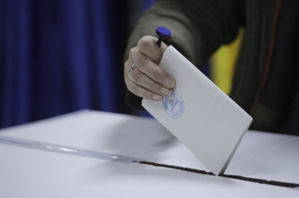 Alegeri locale noi: Peste 7800 alegatori si-au exercitat dreptul la vot pana la ora 18:00