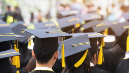 Marea Britanie anunta o noua schema de vize pentru "cei mai straluciti absolventi" din lume. Conditiile pentru a fi eligibil in program