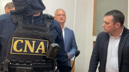 Magistratii vor examina astazi recursul procurorilor privind schimbarea masurii preventive de arest a lui Igor Dodon Magistratii vor examina astazi recursul procurorilor privind schimbarea masurii preventive de arest a lui Igor Dodon