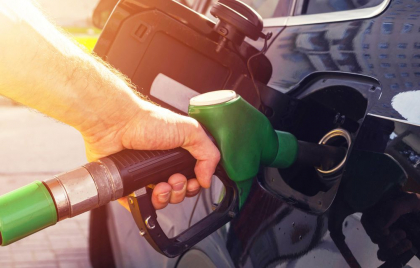 Pret record pentru benzina la inceput de vara. Cat vor achita soferii pentru carburanti - FOTO