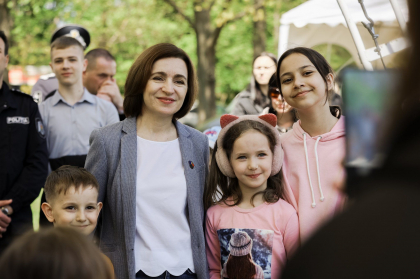 Mesajul Maiei Sandu de Ziua Internationala a Copilului: „Copilaria inseamna mama si tata care stiu sa te asculte. Fara saracie, violenta si frica” Mesajul Maiei Sandu de Ziua Internationala a Copilului: „Copilaria inseamna mama si tata care stiu sa te asculte. Fara saracie, violenta si frica”