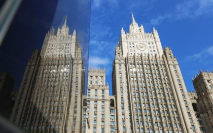 Moscova avertizeaza ca decizia UE de a elimina partial importurile de petrol rusesc va destabiliza pietele energetice la nivel mondial si poate duce la „autodistrugerea” blocului comunitar