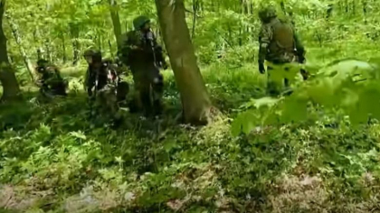 Rusia recunoaste ca un comandant al sau a fost ucis in Ucraina, intr-o lupta in care ar fi fost implicat fiul unui deputat britanic

