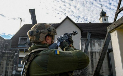 Rusia controleaza peste 90% din Lugansk