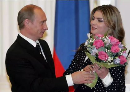 Presupusa iubita a lui Vladimir Putin, pusa oficial pe lista de sanctiuni a UE