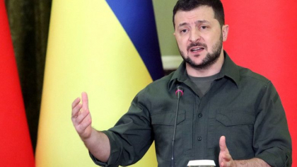 Zelenski spune ca 75 de milioane de tone de cereale ar putea fi blocate in Ucraina, pana in toamna
Zelenski spune ca 75 de milioane de tone de cereale ar putea fi blocate in Ucraina, pana in toamna