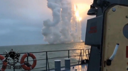 Cum se vede de aproape lansarea unor rachete Kalibr de pe un submarin rusesc - VIDEO