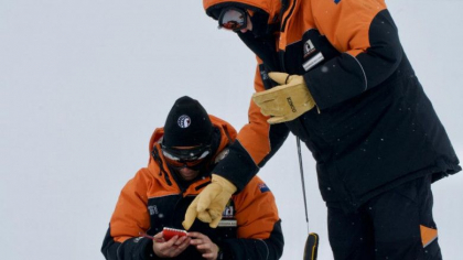 In zapada din Antarctica au fost descoperite pentru prima oara microplastice. Un studiu trage un semnal de alarma privind poluarea In zapada din Antarctica au fost descoperite pentru prima oara microplastice. Un studiu trage un semnal de alarma privind poluarea