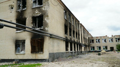 Rusii au amenajat camere de tortura in subsolurile din Herson. Sunt sute de ucraineni acolo, sustine un oficial de la Kiev Rusii au amenajat camere de tortura in subsolurile din Herson. Sunt sute de ucraineni acolo, sustine un oficial de la Kiev