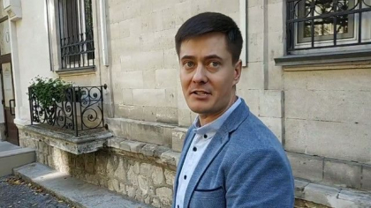 Cine este fostul membru PD, la domiciliul caruia PA efectueaza perchezitii. Ar fi o persoana apropiata lui Vladimir Plahotniuc Cine este fostul membru PD, la domiciliul caruia PA efectueaza perchezitii. Ar fi o persoana apropiata lui Vladimir Plahotniuc