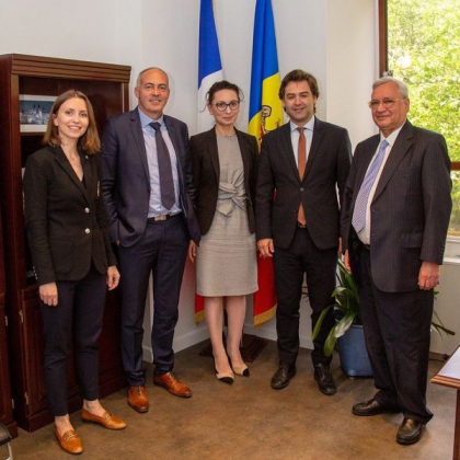 Nicu Popescu despre vizita sa la Paris: "Am convenit la accelerarea proiectului de renovare a caii ferate Chisinau - Ungheni" - FOTO