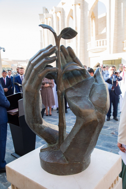 Prim-ministrul Natalia Gavrilita a participat la inaugurarea Sculpturii Prieteniei dintre Republica Moldova si Qatar - FOTO Prim-ministrul Natalia Gavrilita a participat la inaugurarea Sculpturii Prieteniei dintre Republica Moldova si Qatar - FOTO