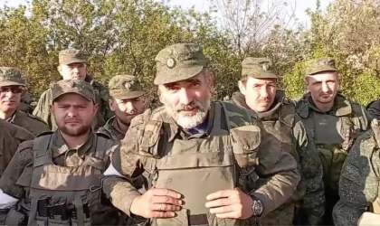 Rusia recruteaza cu forta tineri din Donbas pentru a umple golurile din primele linii. „L-au luat de pe strada. I-au schimbat hainele si l-au trimis sa lupte” - VIDEO Rusia recruteaza cu forta tineri din Donbas pentru a umple golurile din primele linii. „L-au luat de pe strada. I-au schimbat hainele si l-au trimis sa lupte” - VIDEO