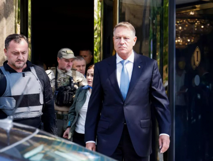Alerta de raid aerian la Kiev, in timpul vizitei lui Klaus Iohannis alaturi de liderii Germaniei, Frantei si Italiei Alerta de raid aerian la Kiev, in timpul vizitei lui Klaus Iohannis alaturi de liderii Germaniei, Frantei si Italiei
