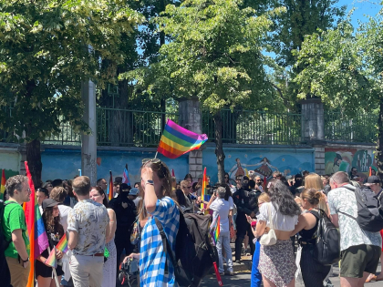 Sase deputati PAS au participat la marsul organizat de comunitatea LGBT: „Inca cativa nu au putut veni pentru ca nu erau in tara” Sase deputati PAS au participat la marsul organizat de comunitatea LGBT: „Inca cativa nu au putut veni pentru ca nu erau in tara”