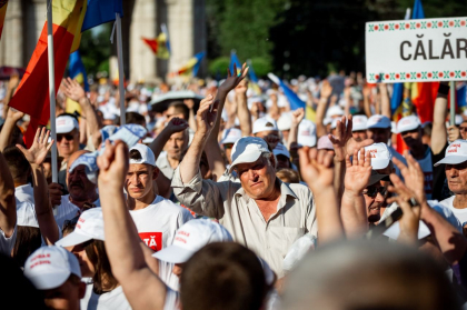 Protestul organizat de partidul SOR s-a incheiat. Cel fel de rezolutie a fost votata de manifestanti