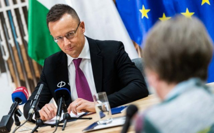 Ungaria se ofera sa contribuie la posibile rute pentru exporturile de cereale ucrainene, anunta ministrul Peter Szijjarto
Ungaria se ofera sa contribuie la posibile rute pentru exporturile de cereale ucrainene, anunta ministrul Peter Szijjarto