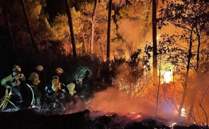 Incendii de proportii din cauza caniculei: 1000 de spanioli au fost evacuati din nordul tarii din cauza flacarilor. Peste 25.000 de hectare de vegetatie uscata au ars
