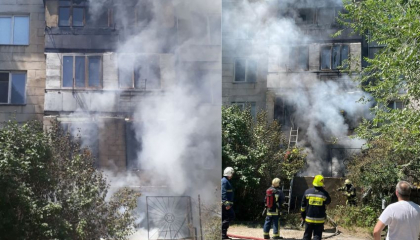 Un apartament din capitala - cuprins de flacari. Cinci persoane, evacuate. Ce spune IGSU - FOTO Un apartament din capitala - cuprins de flacari. Cinci persoane, evacuate. Ce spune IGSU - FOTO