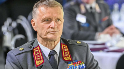 Comandantul armatei Finlandei, despre un posibil atac din partea Rusiei: „Ne-am dezvoltat apararea exact pentru acest tip de razboi”
Comandantul armatei Finlandei, despre un posibil atac din partea Rusiei: „Ne-am dezvoltat apararea exact pentru acest tip de razboi”
