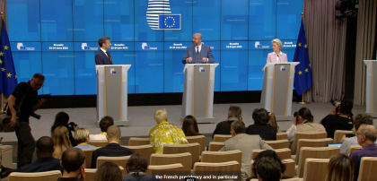 Declaratii istorice la Bruxelles. Charles Michel, Emmanuel Macron si Ursula von der Leyen au sustinut o conferinta de presa, dupa ce liderii celor 27 state ale UE au acordat statutul de candidat pentru Ucraina si Moldova - VIDEO Declaratii istorice la Bruxelles. Charles Michel, Emmanuel Macron si Ursula von der Leyen au sustinut o conferinta de presa, dupa ce liderii celor 27 state ale UE au acordat statutul de candidat pentru Ucraina si Moldova - VIDEO