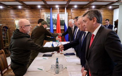 Nu am constatat in ultima perioada vreo deschidere deosebita a Rusiei de a negocia in mod real cu Ucraina, afirma Bogdan Aurescu: „E dificil de spus care va fi sfarsitul acestui episod din estul Ucrainei” Nu am constatat in ultima perioada vreo deschidere deosebita a Rusiei de a negocia in mod real cu Ucraina, afirma Bogdan Aurescu: „E dificil de spus care va fi sfarsitul acestui episod din estul Ucrainei”