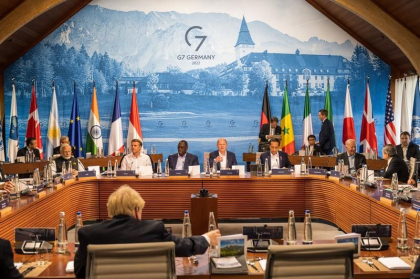 Franta spune ca tarile invitate la summitul G7 trebuie sa aleaga de partea cui este in razboiul din Ucraina