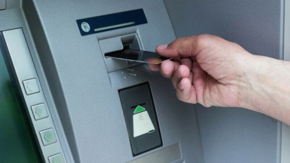 Un barbat a primit, din greseala, 286 de salarii. Dupa cateva zile, individul a trimis angajatorului un mesaj prin avocati