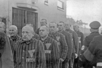 Cinci ani de inchisoare pentru cel mai batran criminal nazist judecat vreodata de un tribunal german Cinci ani de inchisoare pentru cel mai batran criminal nazist judecat vreodata de un tribunal german