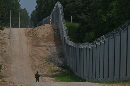 Cum arata gardul lung de 187 de kilometri construit de polonezi la granita Uniunii Europene cu Belarusul - GALERIE FOTO 