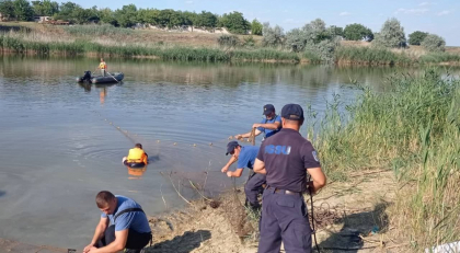 Cadavrul unui barbat de 28 de ani - gasit in iazul din Comrat, unde s-au inecat 3 oameni, printre care si un minor. Unde a fost gasita a patra persoana