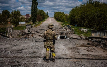 Putin multumeste militarilor rusi pentru „eliberarea” regiunii Lugansk