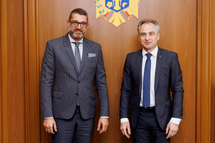 Ambasadorul Romaniei in Moldova, la discutii cu secretarul de stat al MAI: „Am abordat o serie de teme de interes comun, in mod special parcursul european al Republicii Moldova” - FOTO Ambasadorul Romaniei in Moldova, la discutii cu secretarul de stat al MAI: „Am abordat o serie de teme de interes comun, in mod special parcursul european al Republicii Moldova” - FOTO
