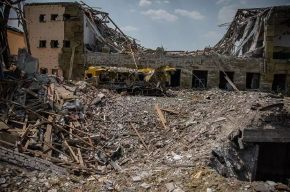 Orasul Slaviansk a devenit prima linie a razboiului din Ucraina - primar