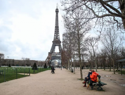 Turnul Eiffel din Paris este plin de rugina si are nevoie de reparatii generale, arata rapoarte confidentiale Turnul Eiffel din Paris este plin de rugina si are nevoie de reparatii generale, arata rapoarte confidentiale