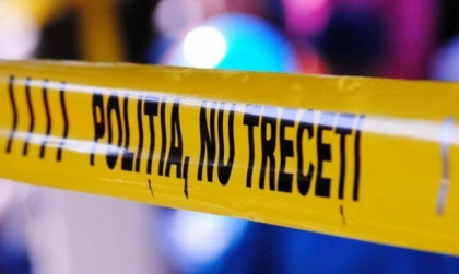 Caz socant la Criuleni. O femeie si-a injunghiat tatal vitreg cu un cutit, dupa ce au consumat alcool Caz socant la Criuleni. O femeie si-a injunghiat tatal vitreg cu un cutit, dupa ce au consumat alcool